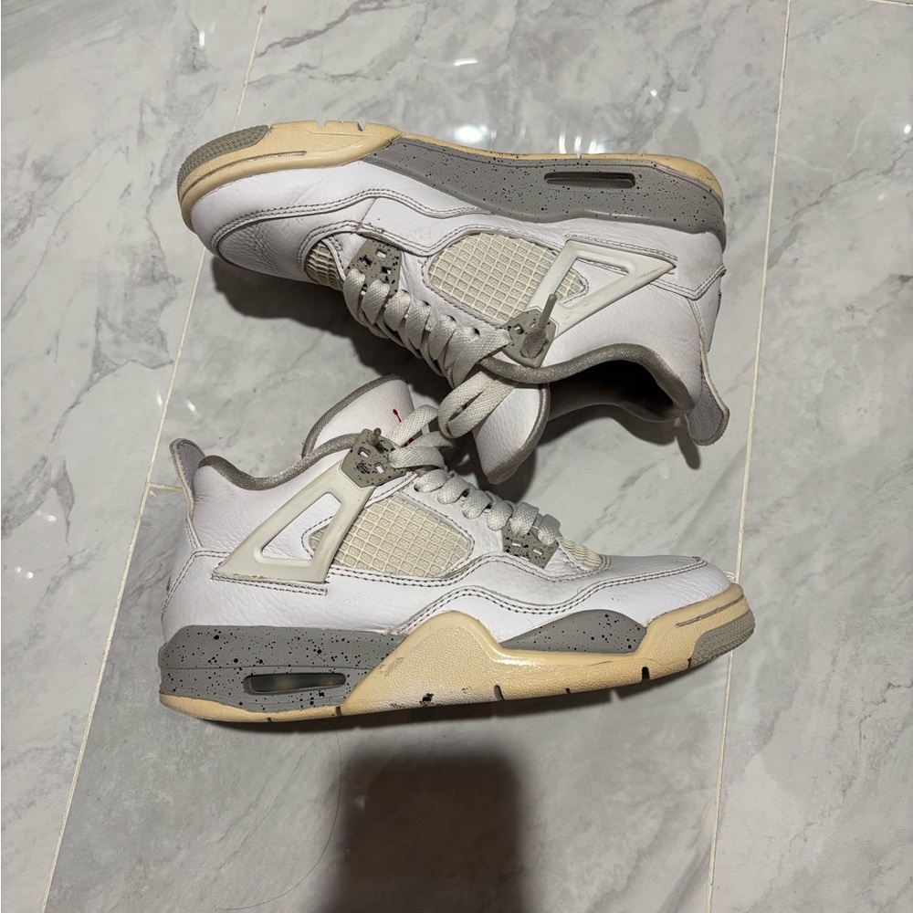 Air Jordan 4 Oreos - size 5.5 kids / 7 women’s
